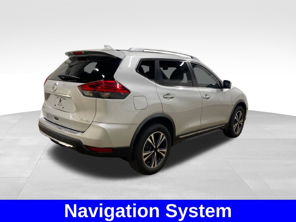 Used 2017 Nissan Rogue SL AWD/4WD image 4