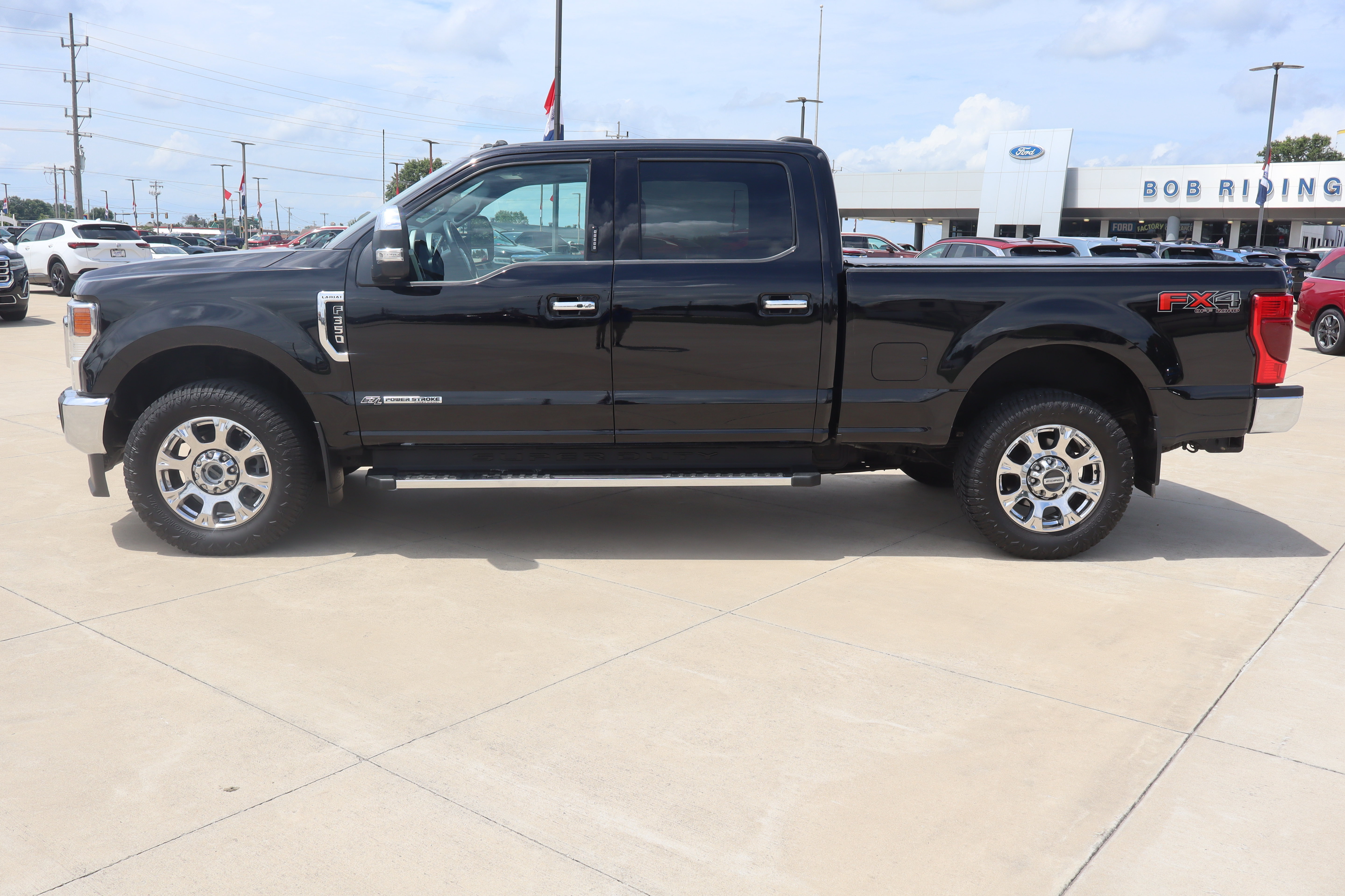 Used 2022 Ford F350 Lariat w/ Lariat Ultimate Package AWD/4WD image 8