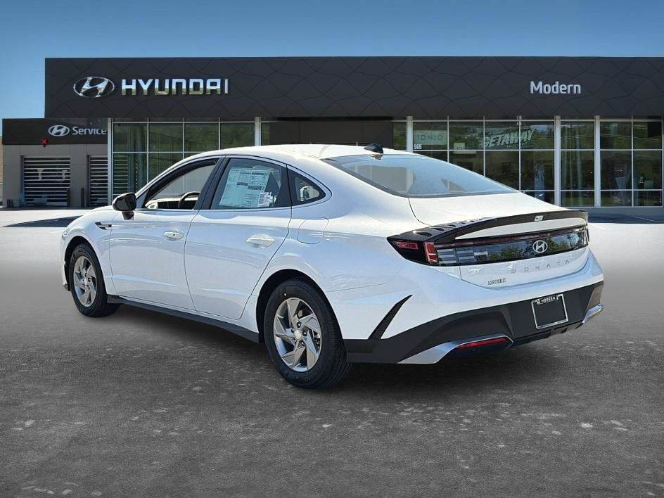New 2026 Hyundai Sonata SE FWD image 4