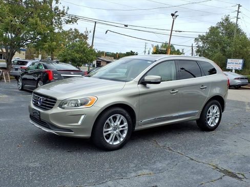 Used 2015 Volvo XC60 T5 Platinum FWD image 9