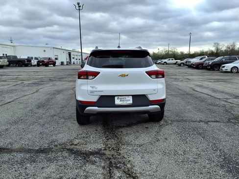 Used 2025 Chevrolet TrailBlazer LT AWD/4WD image 24