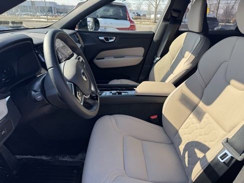 Used 2026 Volvo XC60 B5 Plus w/ Protection Package Premier image 9