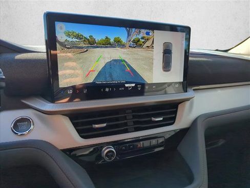 New 2026 Ford Explorer Active w/ Active Comfort Package image 13