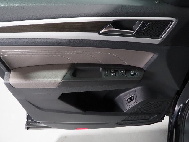 Used 2022 Volkswagen Atlas FWD SE V6 w/ Technology image 42
