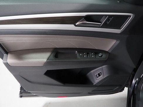 Used 2022 Volkswagen Atlas FWD SE V6 w/ Technology image 42