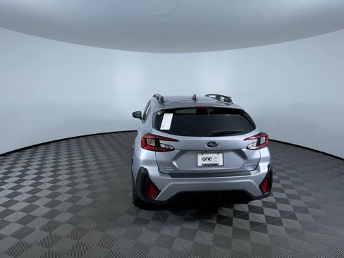Used 2024 Subaru Crosstrek 2.0i Premium w/ Crosstrek Mirror Package AWD/4WD image 7