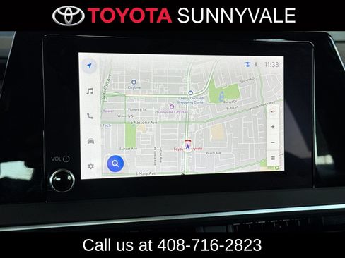 Used 2024 Toyota Prius XLE FWD image 23