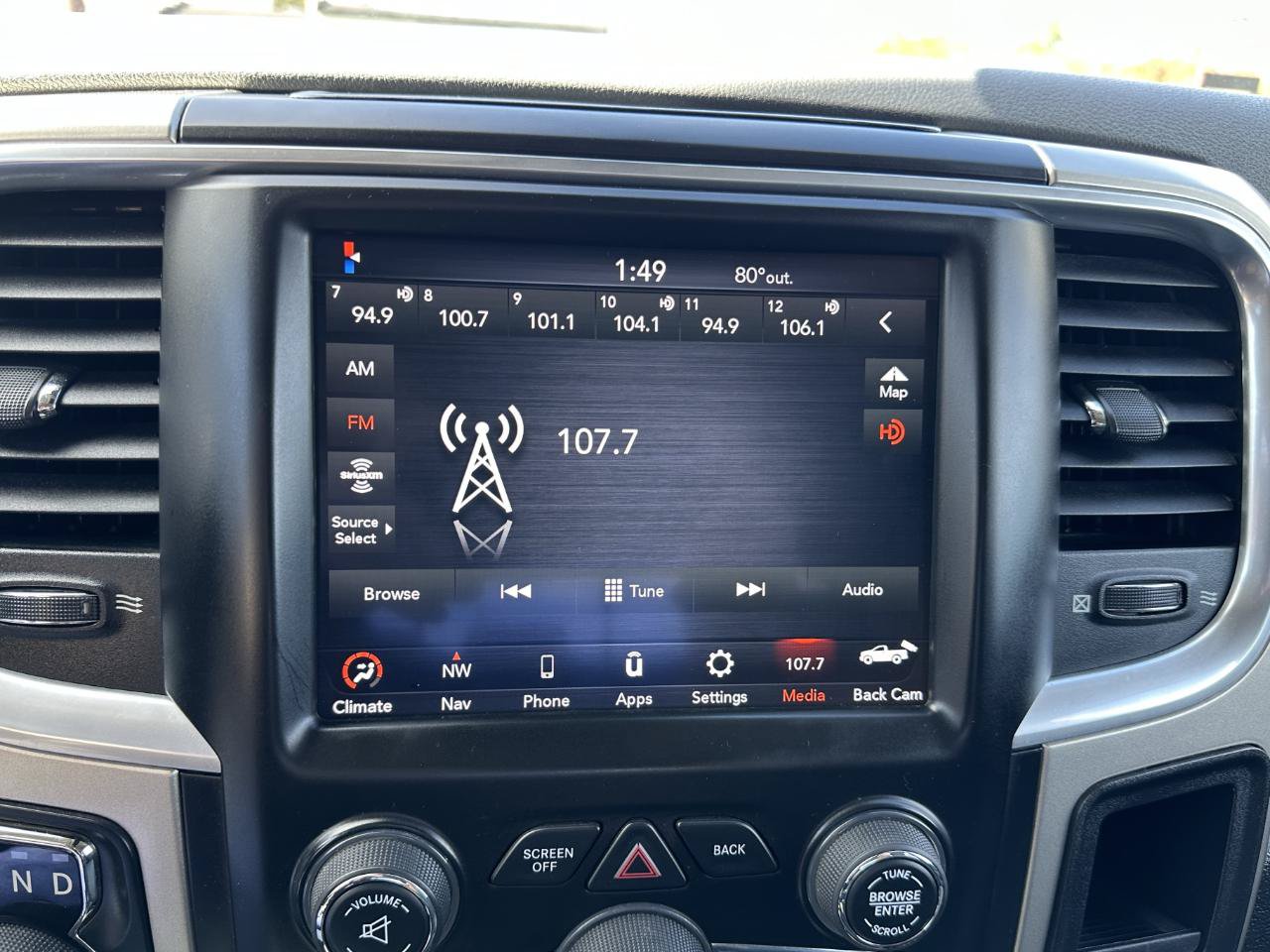 Used 2018 RAM 1500 SLT AWD/4WD image 68