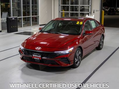 Certified 2025 Hyundai Elantra Limited