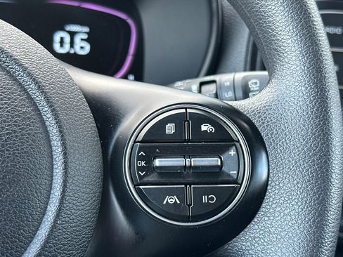 Certified 2023 Kia Soul LX image 26