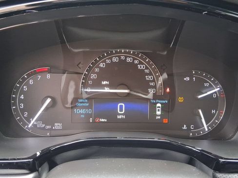 Used 2019 Cadillac XT5 Premium Luxury w/ Driver Assist Package FWD image 17
