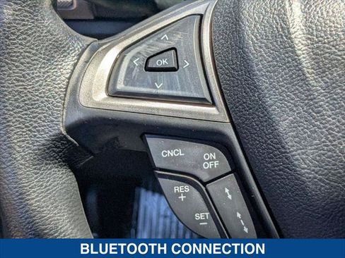 Used 2019 Ford Fusion SE FWD image 14