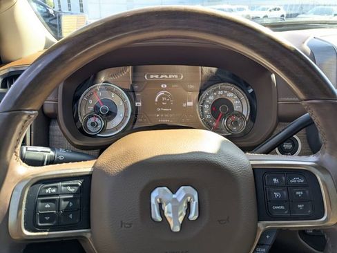 Used 2022 RAM 3500 Limited image 32