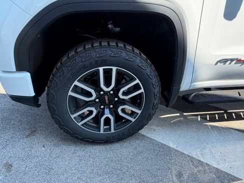 New 2026 GMC Sierra 1500 AT4 w/ AT4 Premium Package AWD/4WD image 33