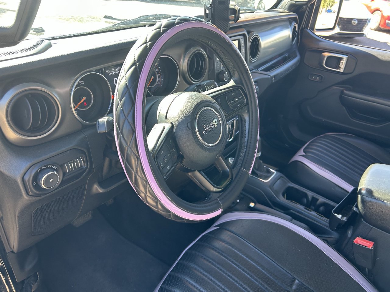 Used 2018 Jeep Wrangler Unlimited Sport S AWD/4WD image 14
