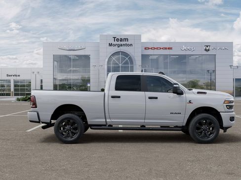 New 2026 RAM 2500 Big Horn AWD/4WD image 21