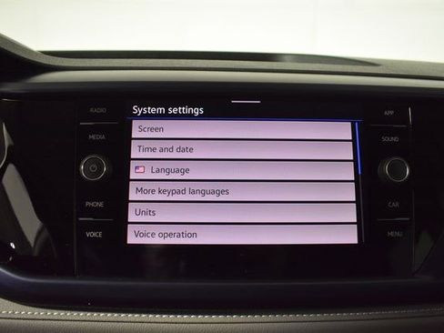 Used 2024 Volkswagen Taos SE image 21