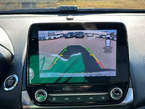 Used 2021 Ford EcoSport SE image 29