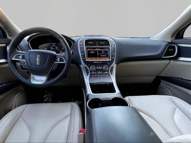 Used 2019 Lincoln Nautilus FWD image 9