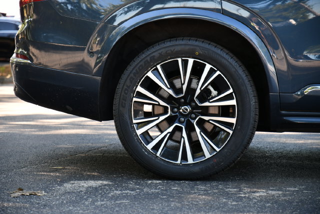Used 2023 Volvo XC90 T8 Plus w/ Protection Package Premier AWD/4WD image 10