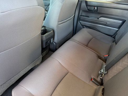 Certified 2024 Toyota Tacoma SR5 AWD/4WD image 15