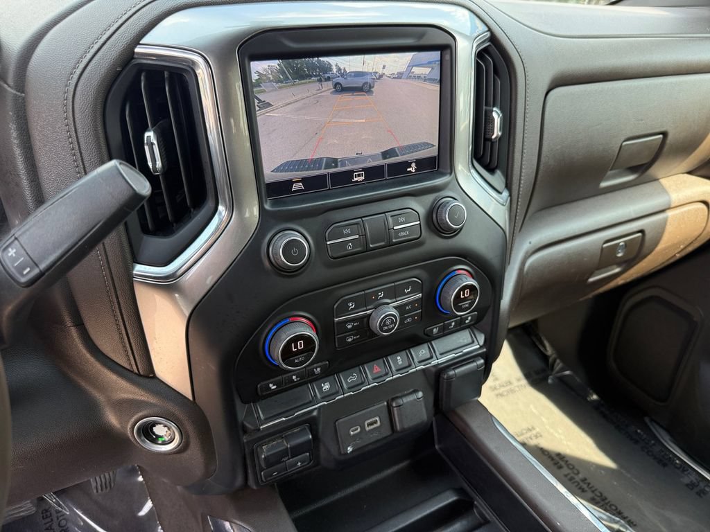 Used 2022 Chevrolet Silverado 2500 LTZ w/ LTZ Convenience Package AWD/4WD image 19