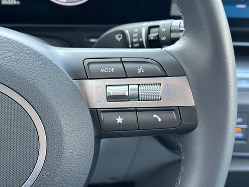 Used 2025 Hyundai Kona SEL FWD image 28