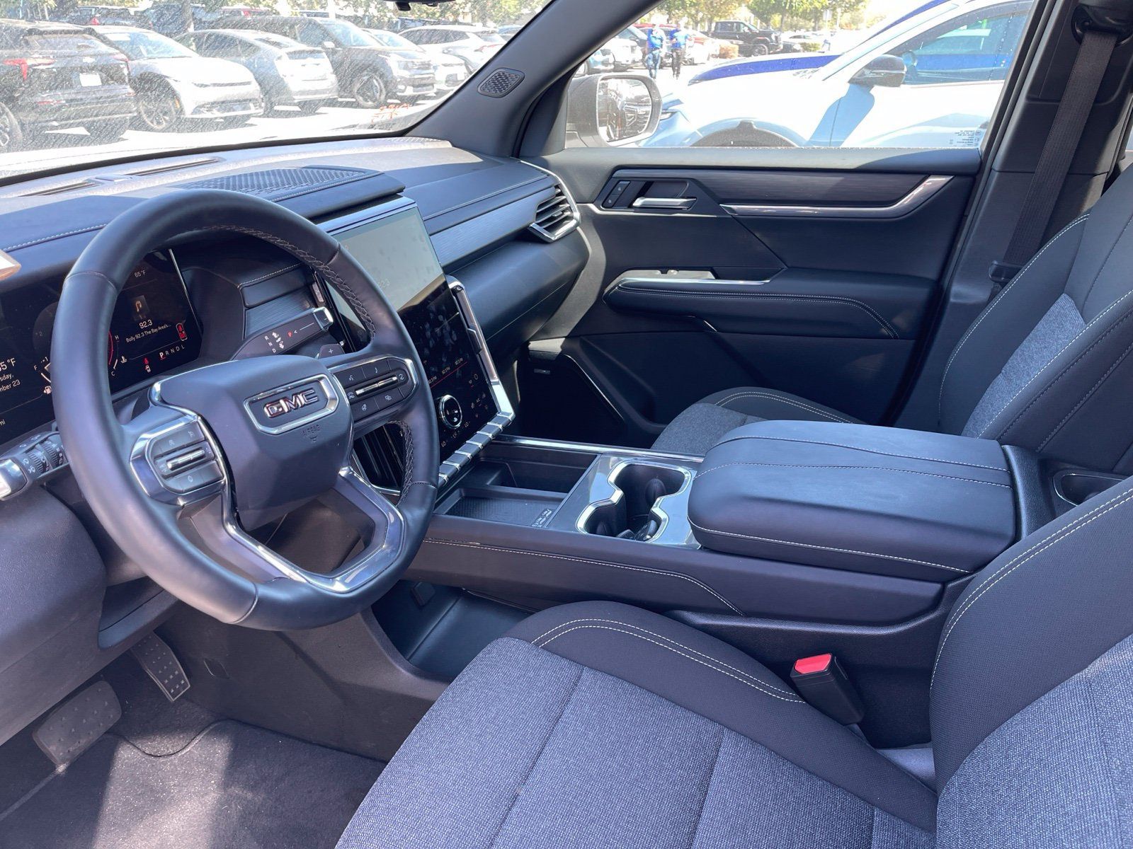 Used 2026 GMC Acadia Elevation FWD image 5