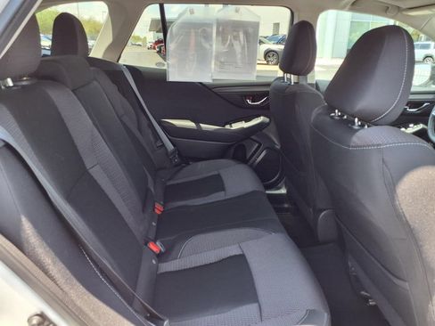 Used 2024 Subaru Outback Premium AWD/4WD image 22