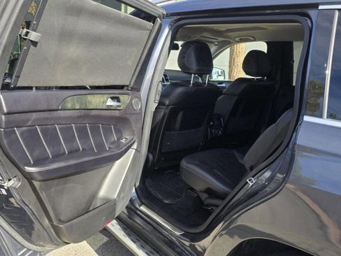 Used 2016 Mercedes-Benz GL 450 4MATIC image 22