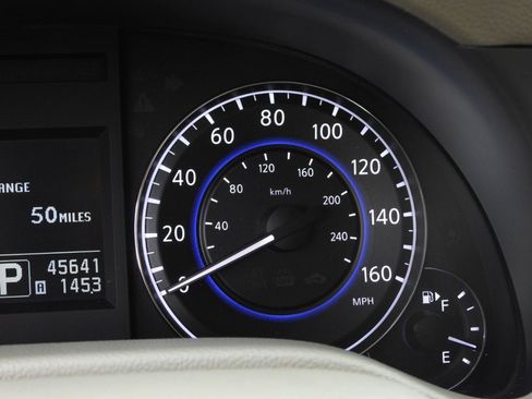 Used 2015 INFINITI Q40 w/ Moonroof Package RWD image 63