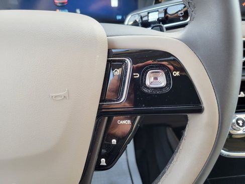 Certified 2024 Lincoln Corsair AWD w/ Equipment Group 101A image 21