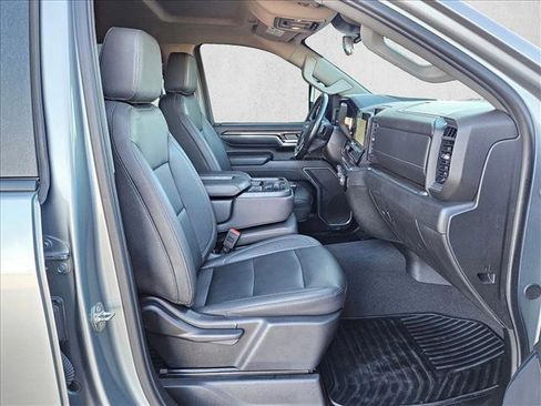 Used 2024 Chevrolet Silverado 3500 LT w/ Convenience Package image 21