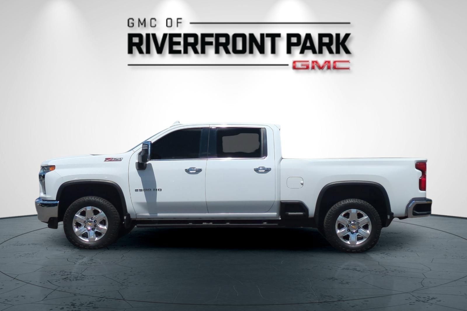 Used 2023 Chevrolet Silverado 2500 LTZ AWD/4WD image 6