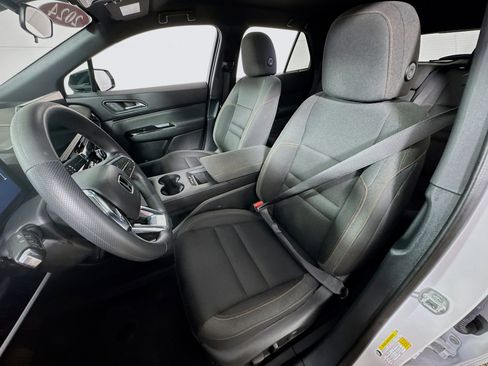 Used 2024 Honda Prologue EX image 14