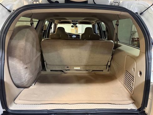 Used 2002 Ford Excursion Limited AWD/4WD image 17