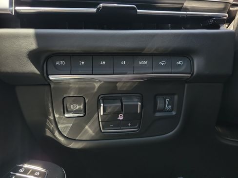 Certified 2025 Cadillac Escalade Sport Platinum AWD/4WD image 28