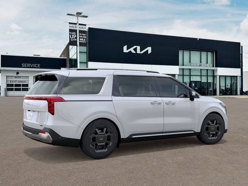 New 2026 Kia Carnival SX image 7