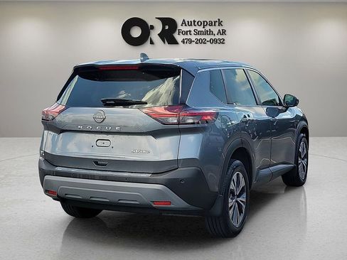 Used 2022 Nissan Rogue SV AWD/4WD image 5