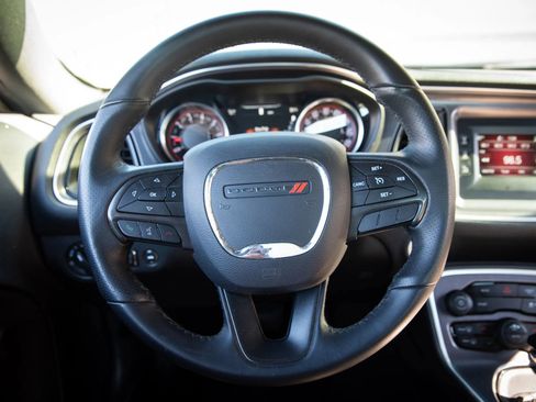 Used 2017 Dodge Challenger SXT image 20