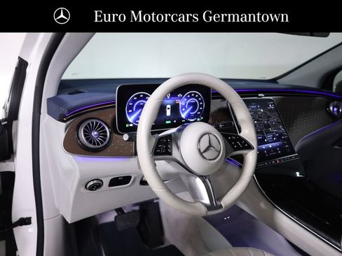 Certified 2023 Mercedes-Benz EQE 500 4MATIC SUV image 32