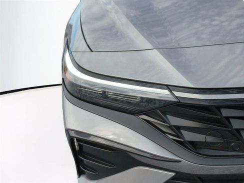 New 2026 Hyundai Elantra SEL Sport image 10