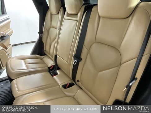 Used 2017 Porsche Cayenne image 26