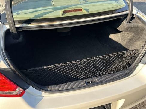 Used 2010 Toyota Avalon Limited FWD image 13