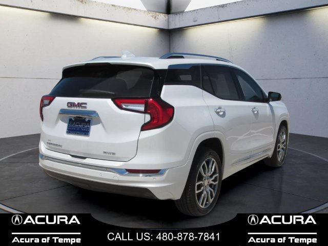 Used 2023 GMC Terrain Denali w/ Denali Premium Package AWD/4WD image 5