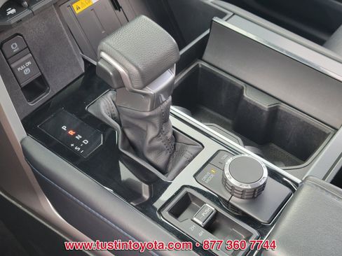 Used 2022 Toyota Tundra Platinum image 24