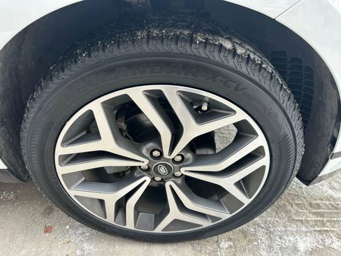 Used 2020 Land Rover Range Rover Velar R-Dynamic S image 7