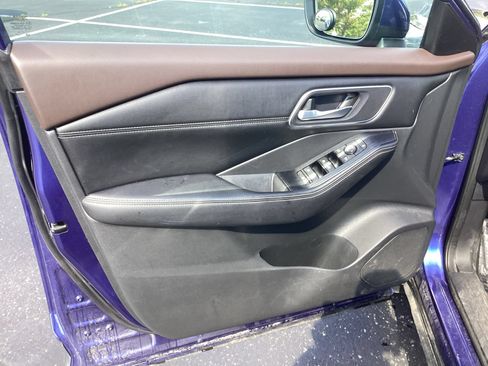 Used 2021 Nissan Rogue SV w/ Premium Package AWD/4WD image 9