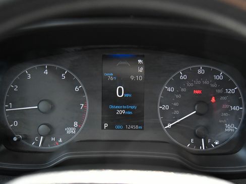 Used 2025 Toyota Corolla LE FWD image 28