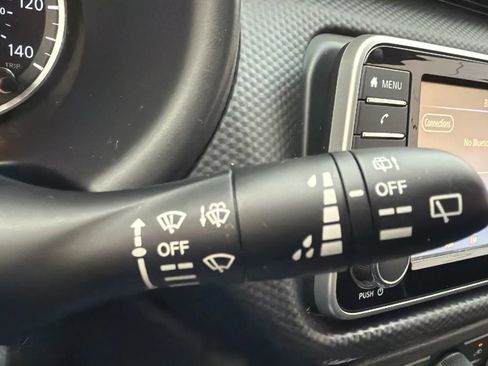 Used 2023 Nissan Kicks S image 13